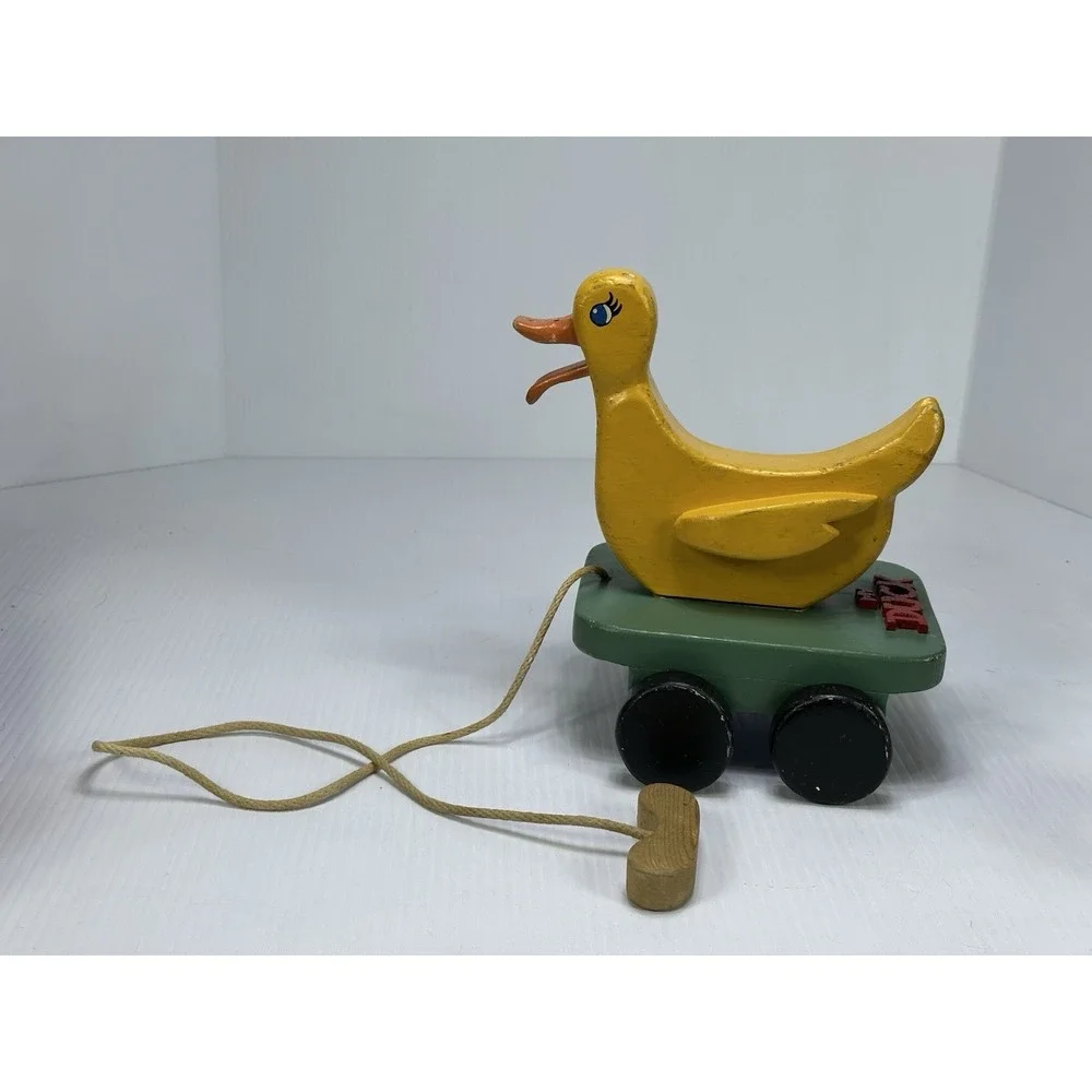 Vintage Pull Behind Wooden Duck Pull Toy It's Beak Opens Closes When Pulled 1987